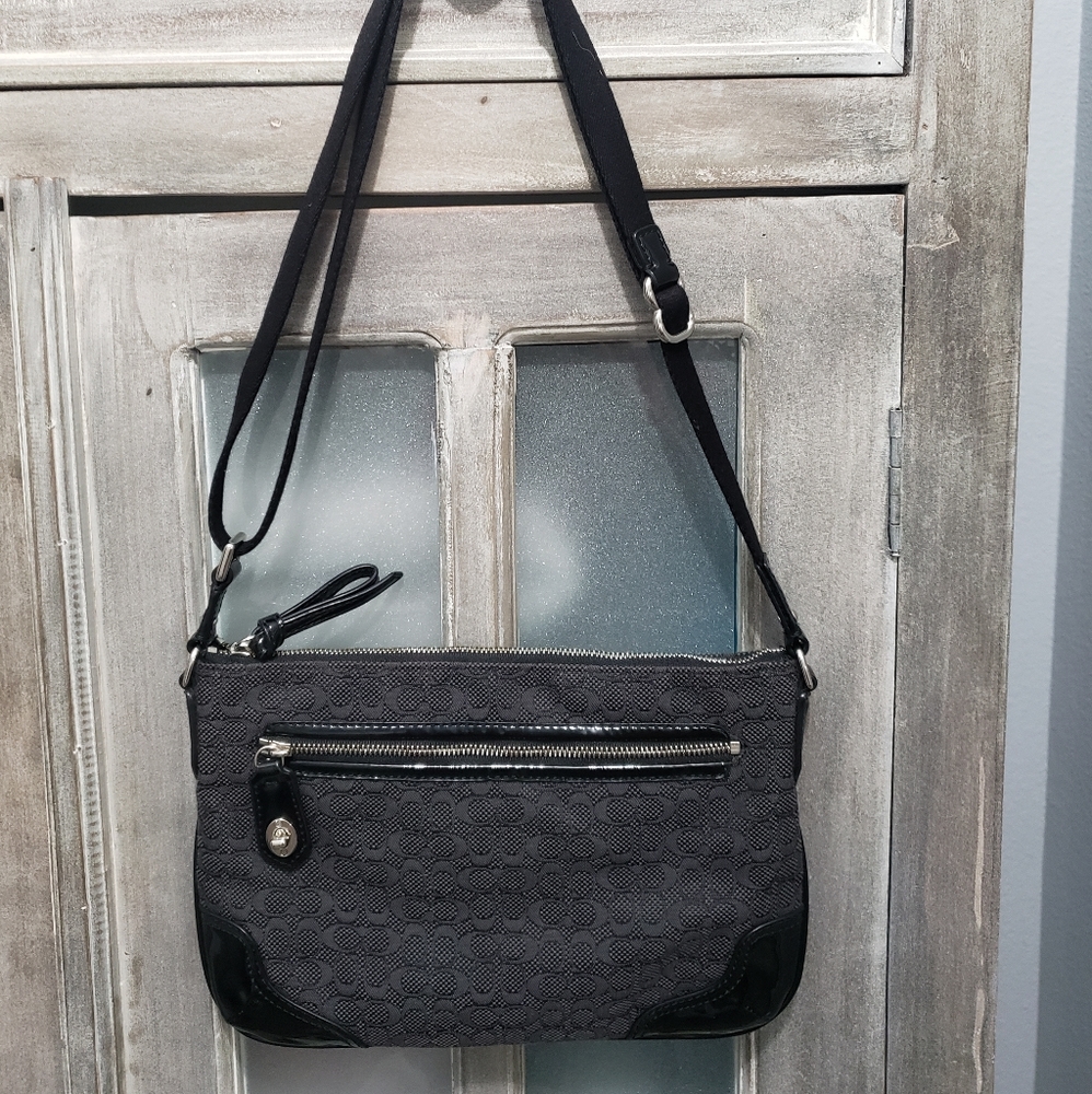 Coach Small Shoulder Bag /Black Signature Canvas